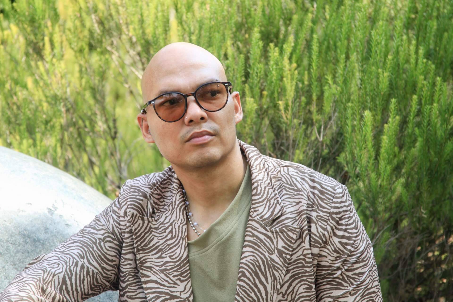 Cada diseño de Leonel Infante es una declaración personal, moda a medida con alma en Barcelona