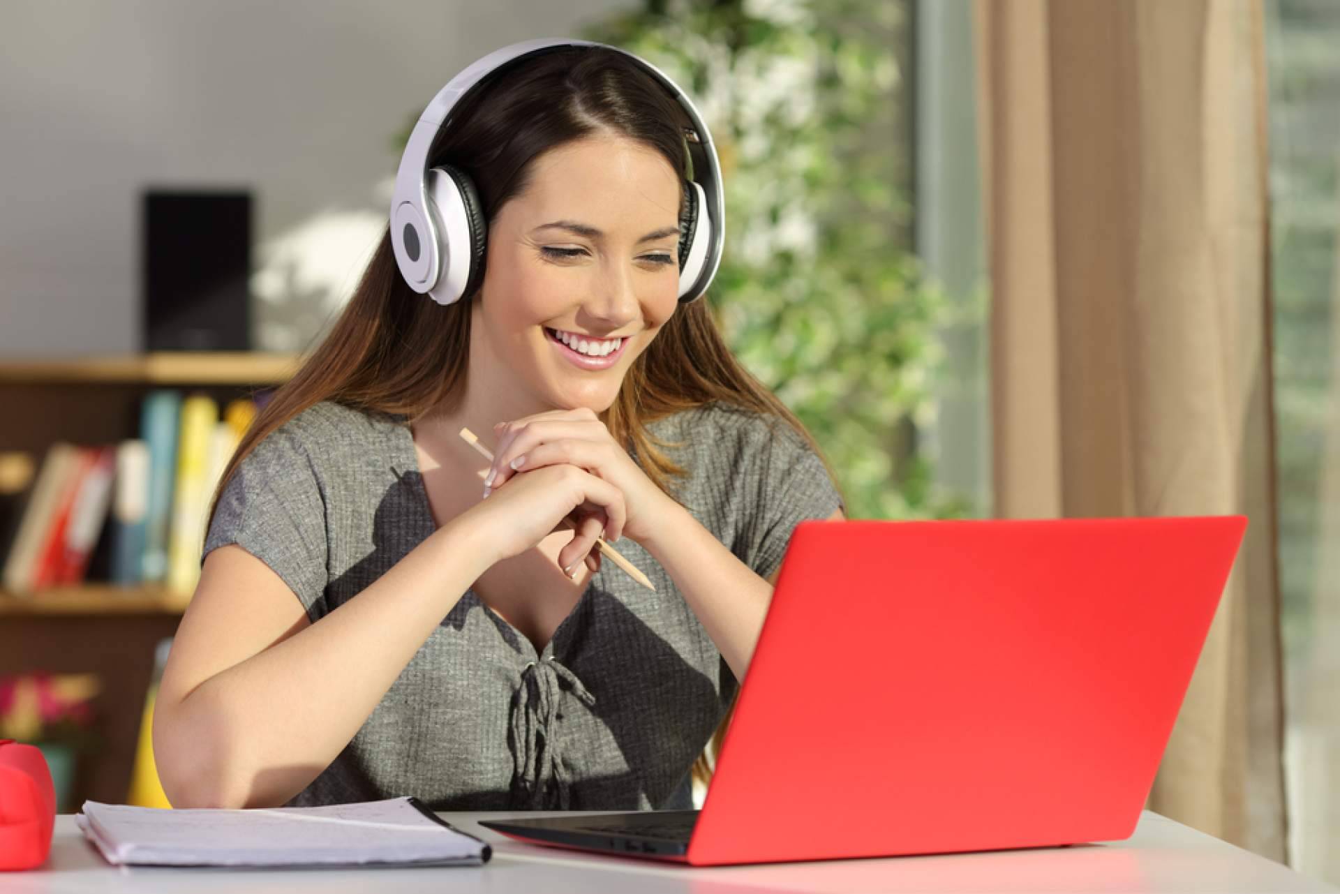 Certificación profesional accesible con el modelo de curso de calidad a bajo coste de MyWebStudies
