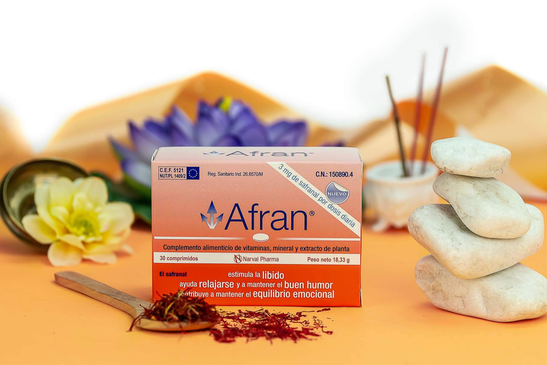 Afran con safranal; equilibrio emocional visible en todas las etapas, incluida la menopausia
