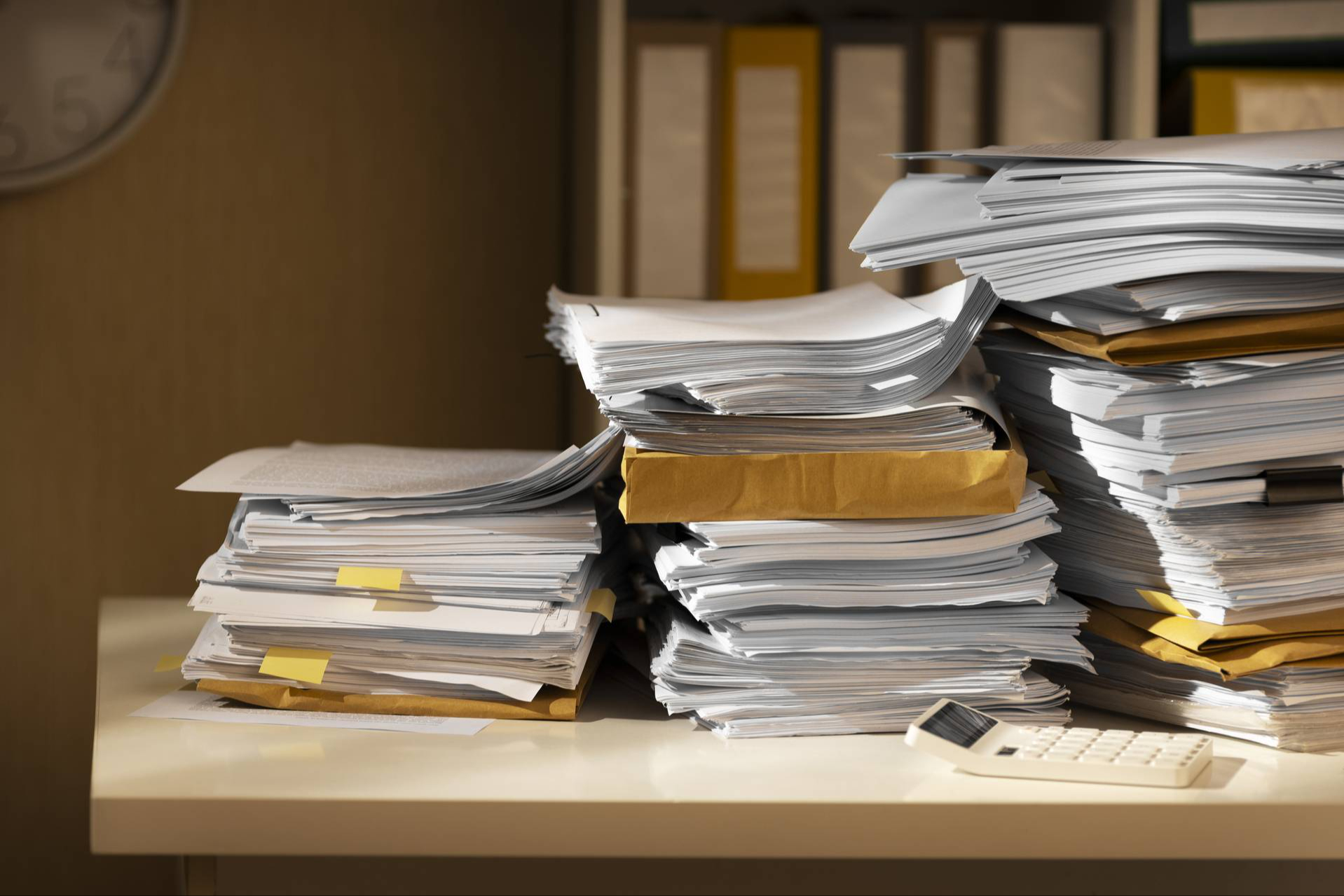 Buenas prácticas y legalidad en la destrucción de documentos en Cantabria
