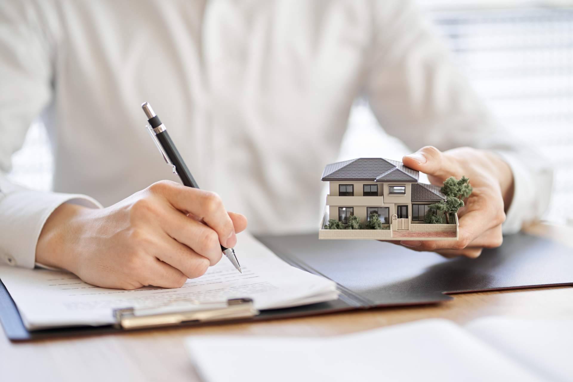 Por qué el asesoramiento legal marca la diferencia en el alquiler de inmuebles y la compraventa de vivienda
