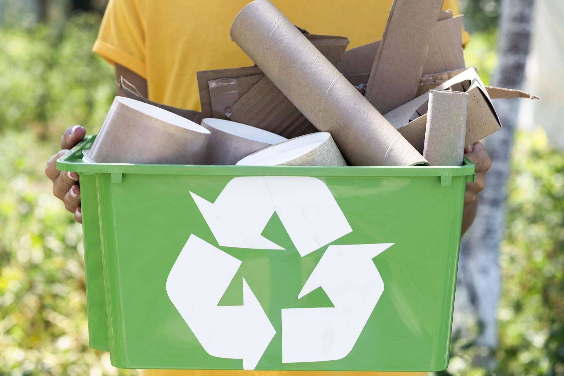 Soluciones de reciclaje de cartón y papel para empresas en Cantabria con Reciclados Anico