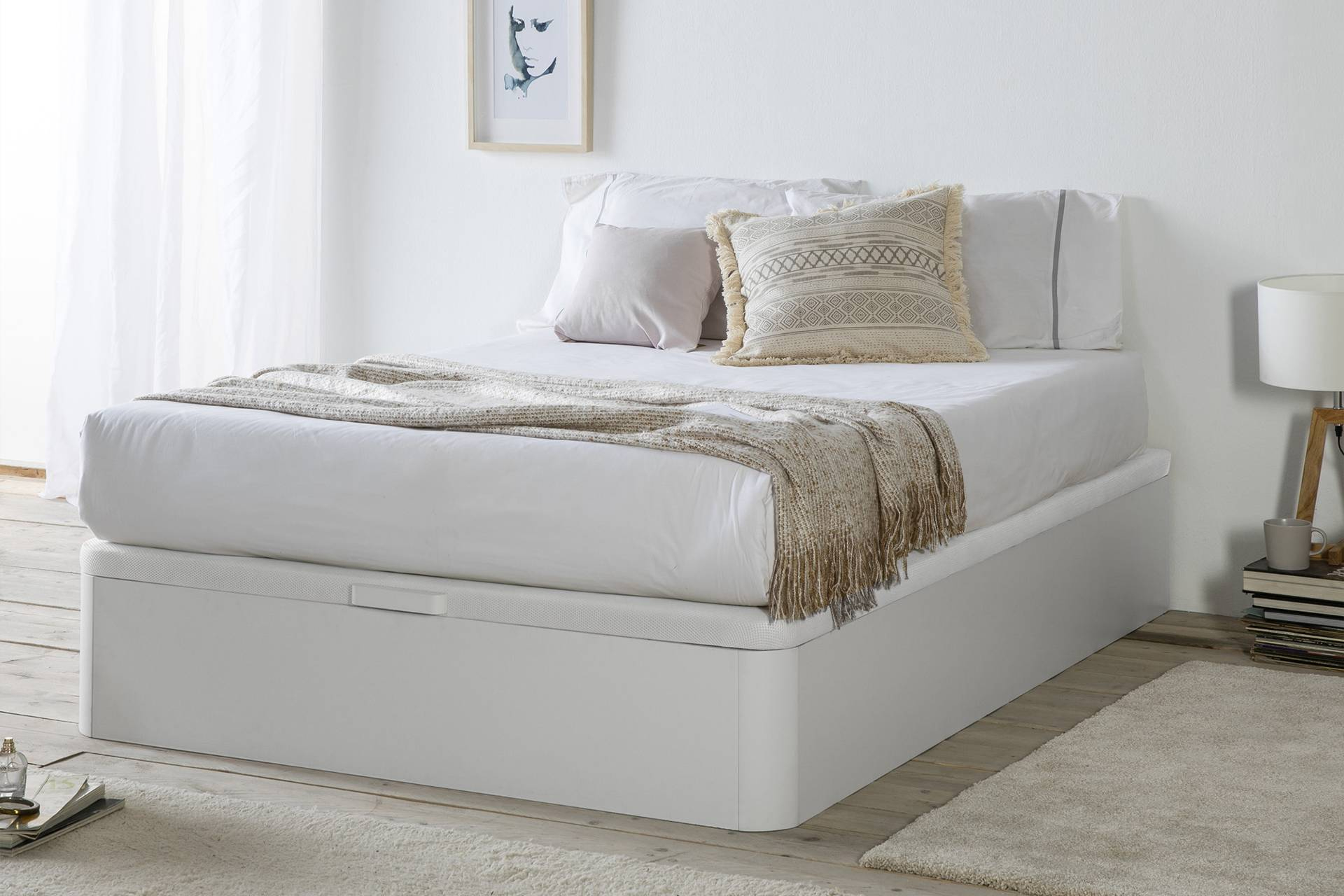 Top Mueble refuerza su oferta en bases tapizadas y canapés abatibles con soluciones adaptadas al hogar actual