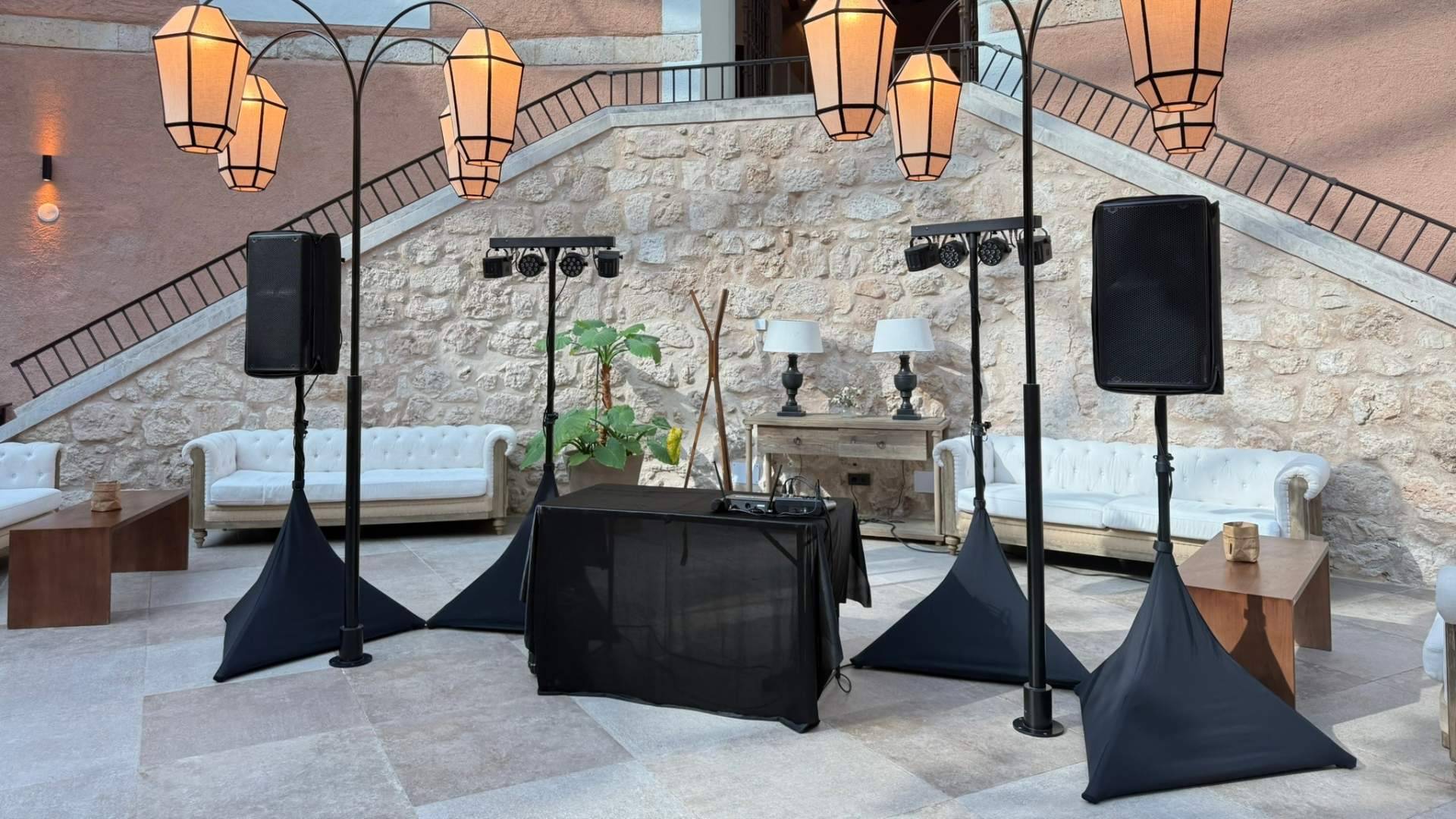 GuadaSonido lleva sonido, iluminación y DJs a pueblos, bodas y eventos corporativos