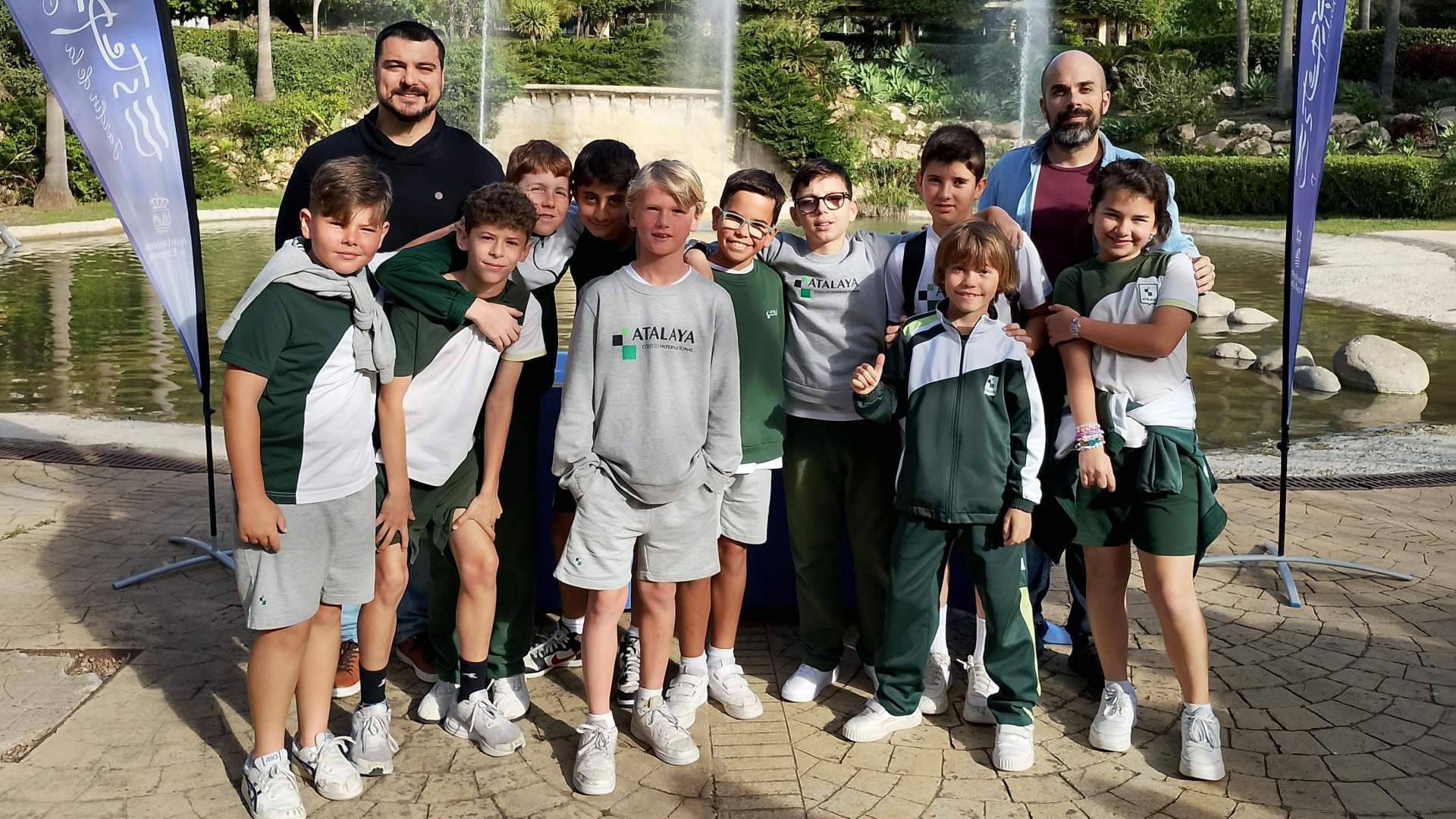 El XII Interescolar de Ajedrez llena el Parque del Calvario de jóvenes jugadores