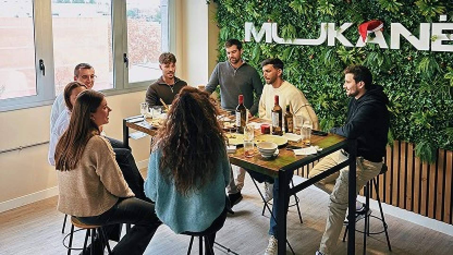 Mukanë explica el valor de contar con un único equipo para coordinar la estrategia online