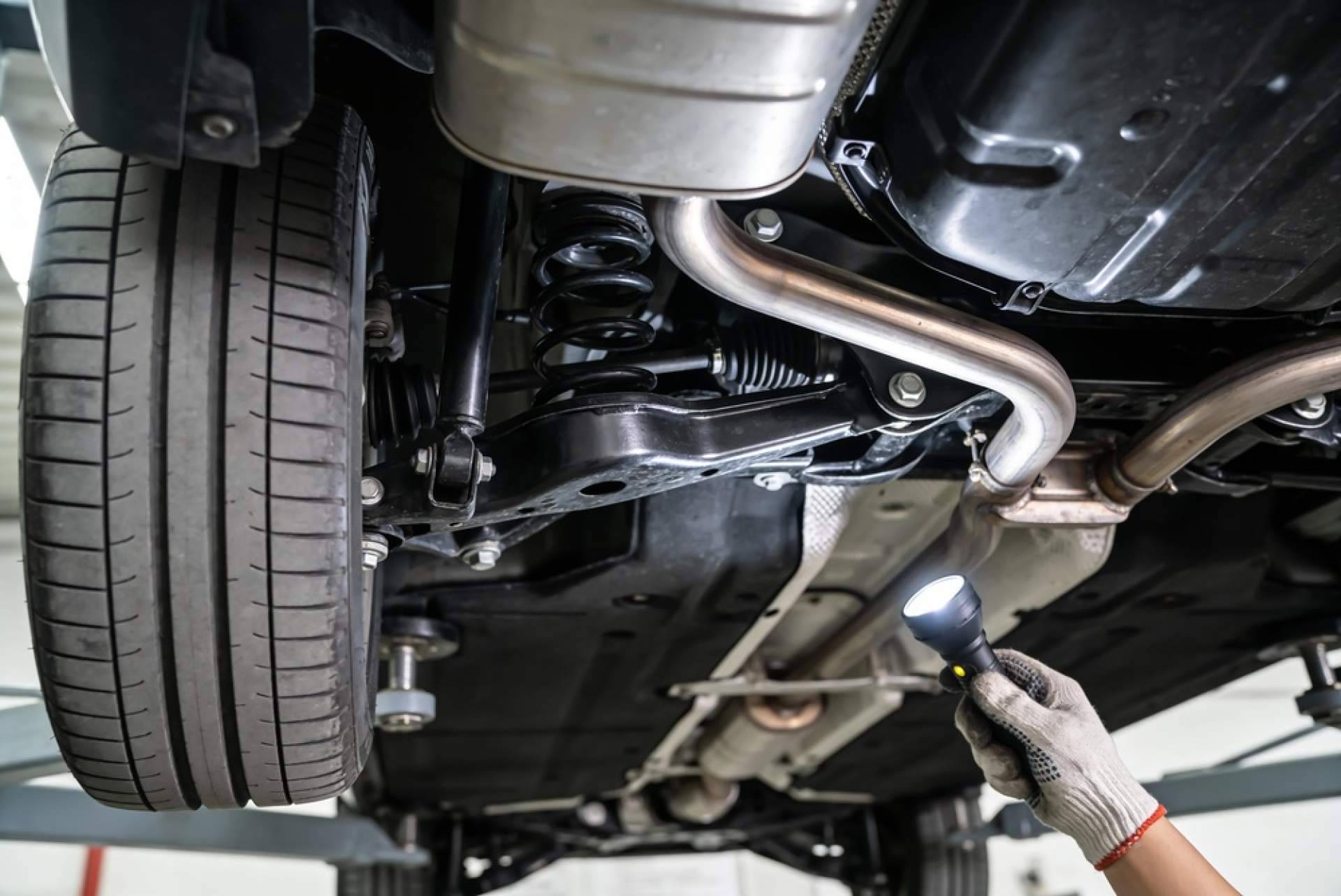 La avería en la suspensión del coche; las señales que Talleres Claxon recomienda no ignorar