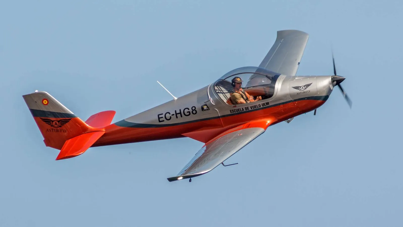 Así es 'Piloto por un día', la experiencia de pilotar un avión por primera vez