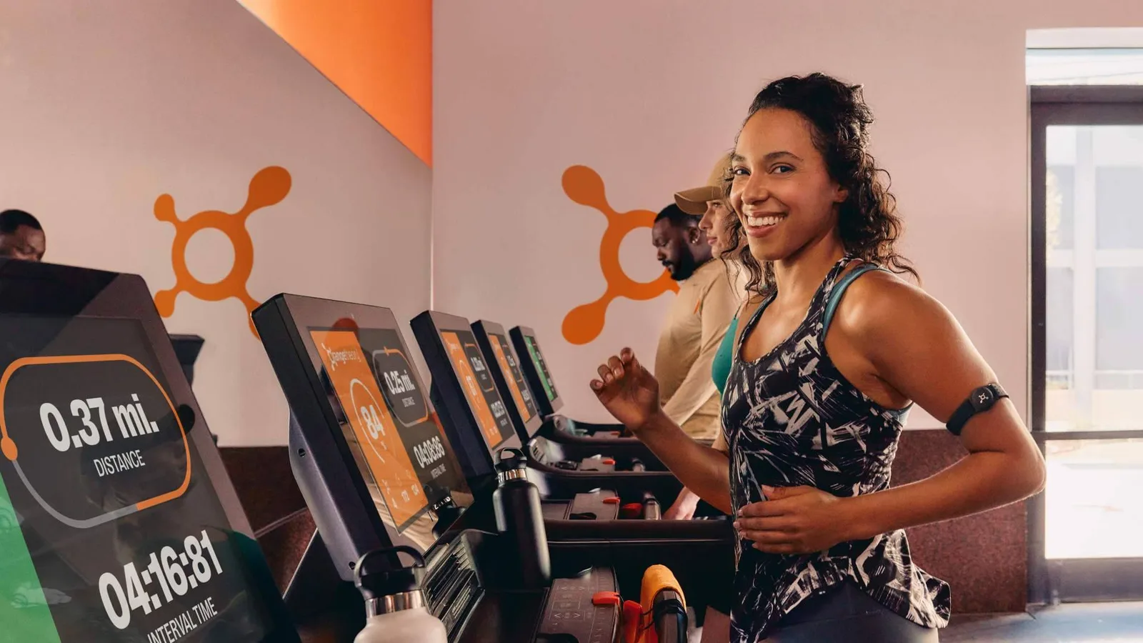 Orangetheory Fitness pone el foco en los beneficios del cardio y la fuerza para el bienestar integral