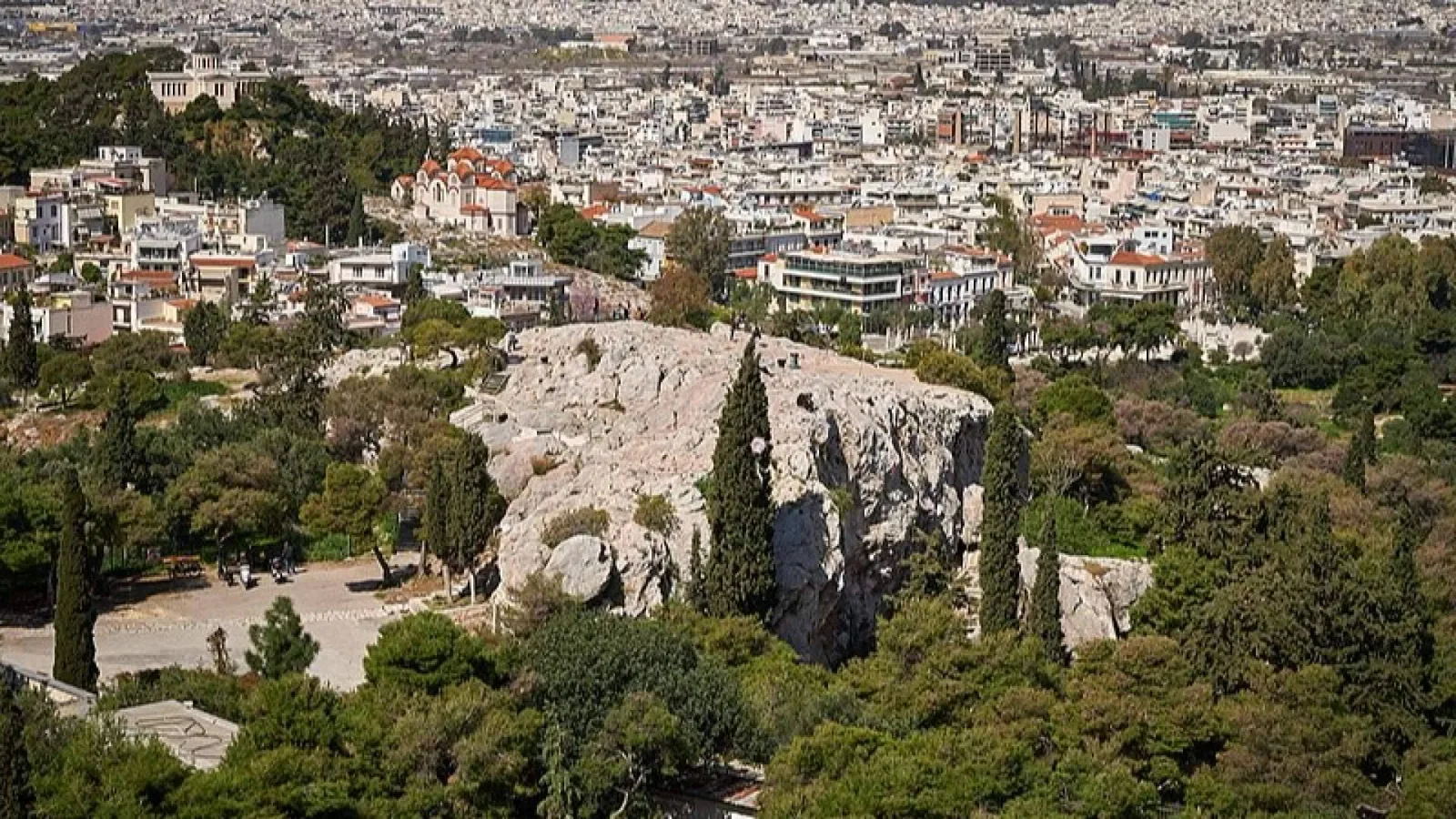 Cuatro lugares de Atenas donde la mitología griega sigue viva este verano